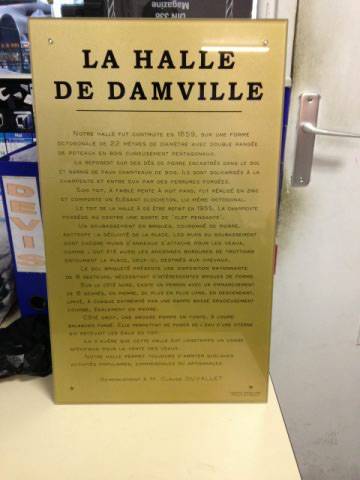 Halle Damville 270313-1